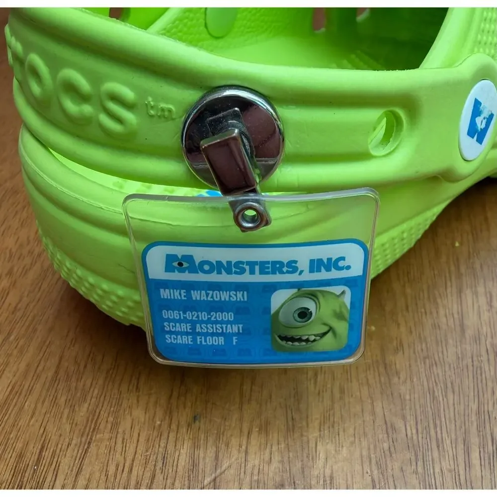 Crocs Disney Pixar Monsters Inc Mike Wazowski Clogs Kids J2 Lime Green Glow
